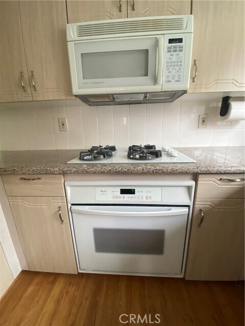 Foto del edificio - 25236 Lawton Ave