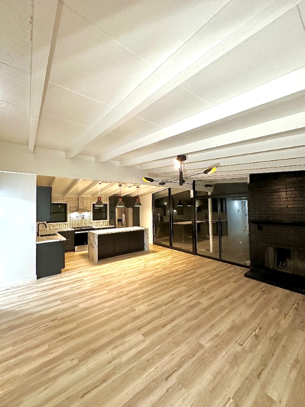 Building Photo - 1234 Sullivan Ct