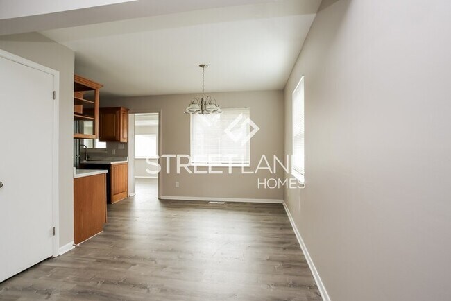 Foto del edificio - Spacious 4 bedroom home in Columbus!