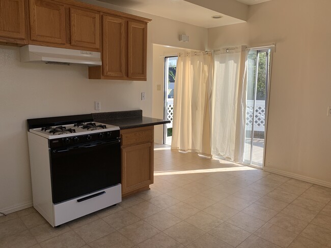 Building Photo - 358 Ximeno Ave