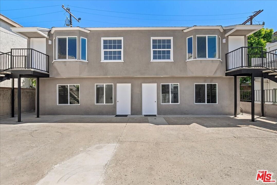 Primary Photo - 1165 Stanford St