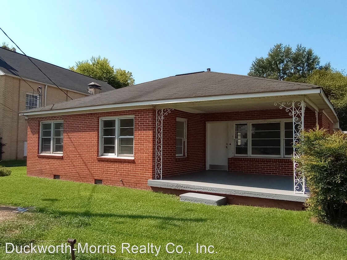 Primary Photo - 3 br, 1 bath House - 2610 Greensboro Avenue
