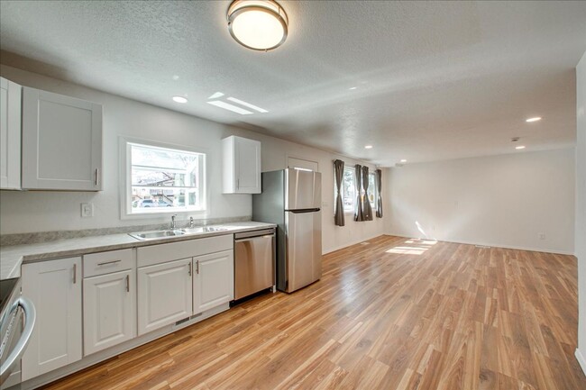 Foto del edificio - Beautifully Updated Duplex in Southeast Boise