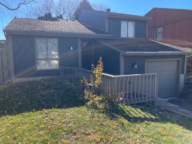 Building Photo - 3351 Chetwood Pl