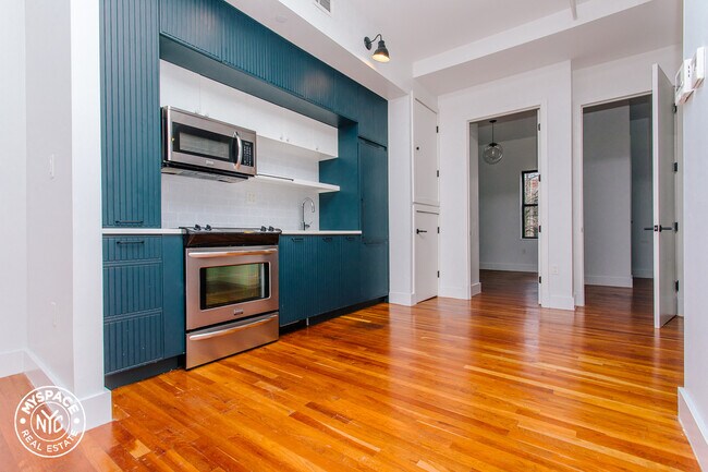 Foto del edificio - 180 Bainbridge St.