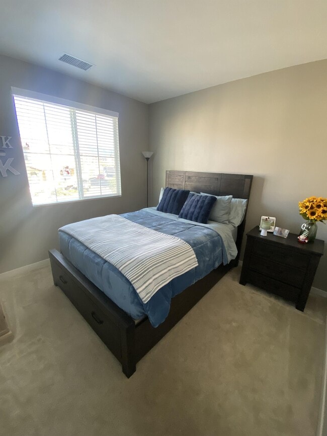 Building Photo - 45469 Calle Cirros