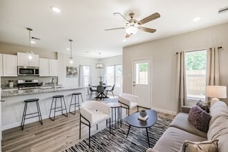 Building Photo - 14906 Eagle feather ct.