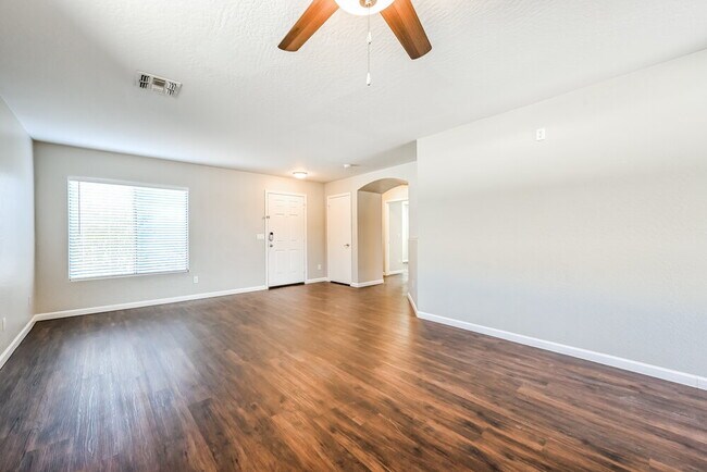 Foto del edificio - 12337 W Rosewood Dr