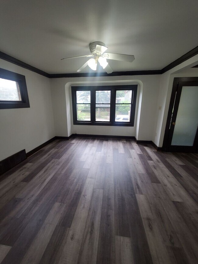 Foto del edificio - 2624-2626 N 37th St.