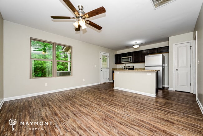Building Photo - 2205 Marlin Dr