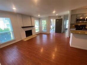 Building Photo - 10616 Mellow Ln