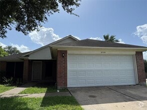 Building Photo - 5733 Ingomar Way