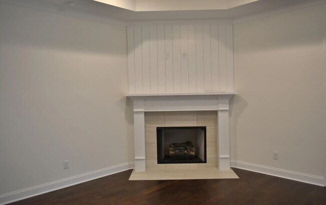 Building Photo - Townhouse for Rent in Hixson