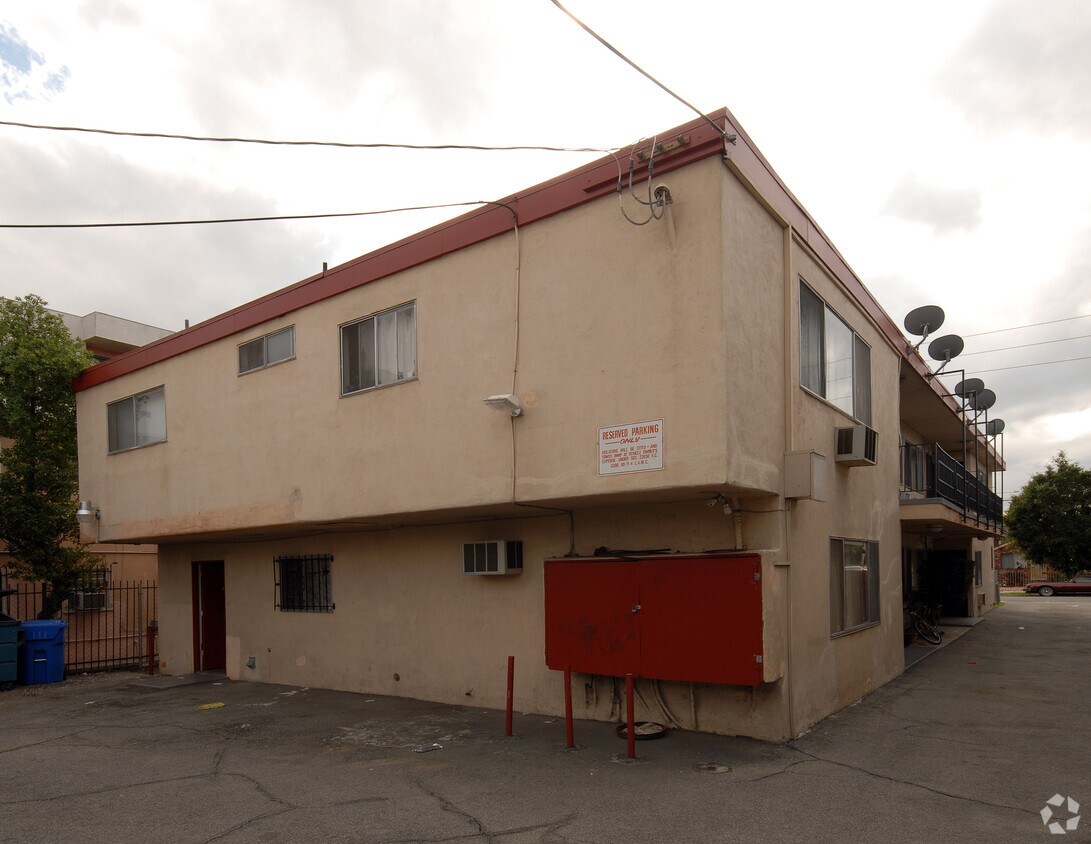 Building Photo - 11423 Hatteras St