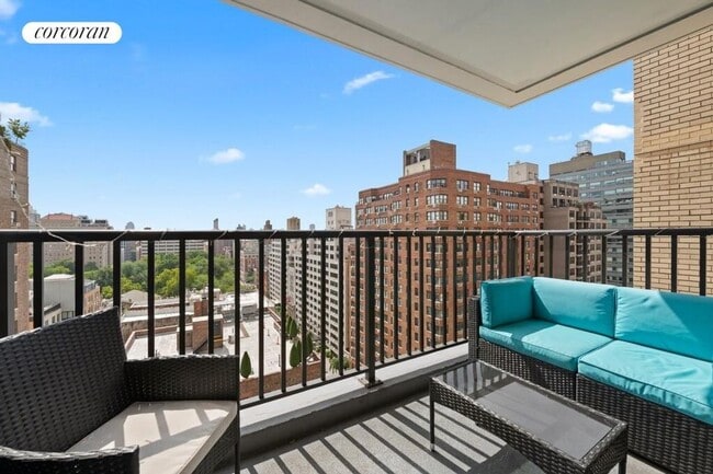 Foto del edificio - 145 E 15th St