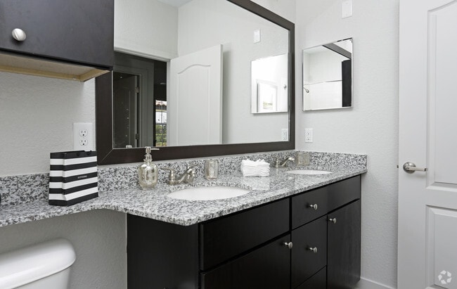 Interior Photo - The Grand at Westside