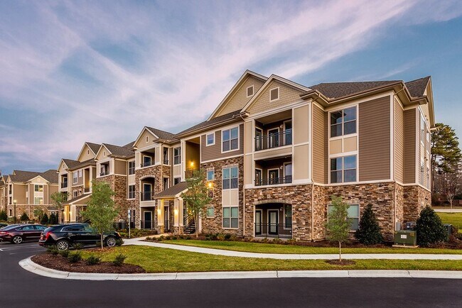 Foto del edificio - Legacy Wake Forest Apartments