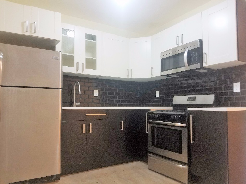 Foto principal - 1137 Flatbush Rd