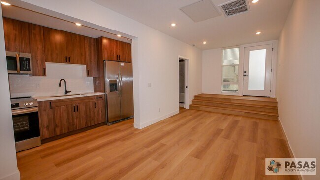 Foto del edificio - Brand-New Modern Studio in Prime North Park – Sleek Finishes & Mini-Split Comfort
