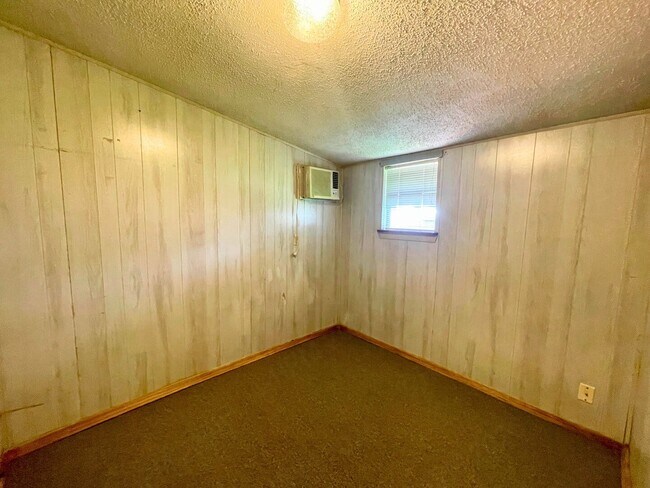 Building Photo - 746 Gulf St, San Antonio, TX 78202 | Home for Rent 78202