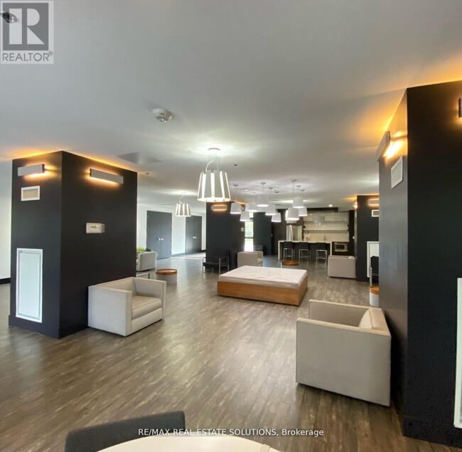 Building Photo - 88 Colgate Ave