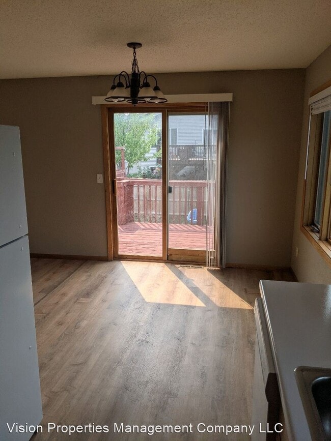 Building Photo - 4 br, 2 bath House - 203 Walborg Ave NE