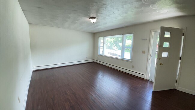Foto del edificio - 315 Reynolds Ave