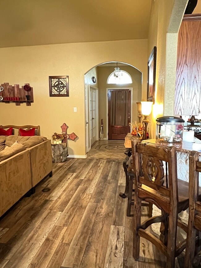 105 Abrego Circle Dr, Floresville, TX 78114 House Rental in