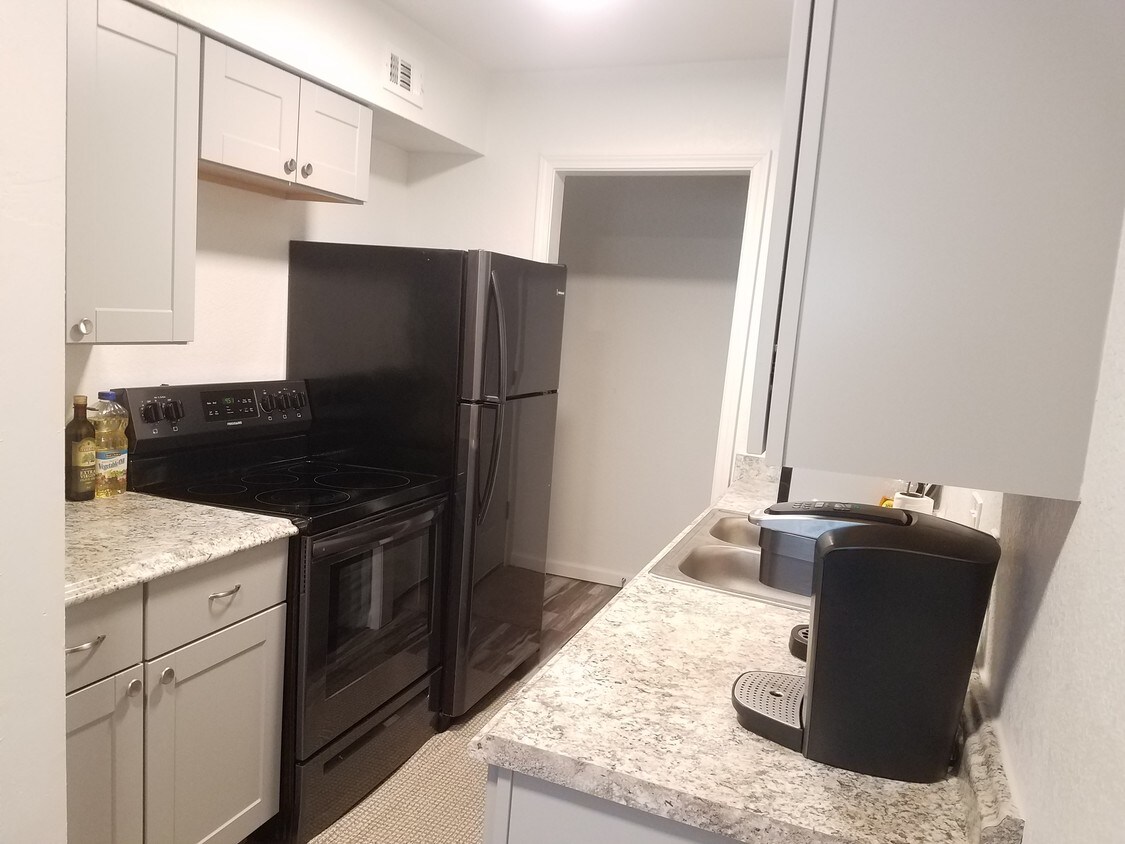 Foto principal - 4063 Warwick Blvd