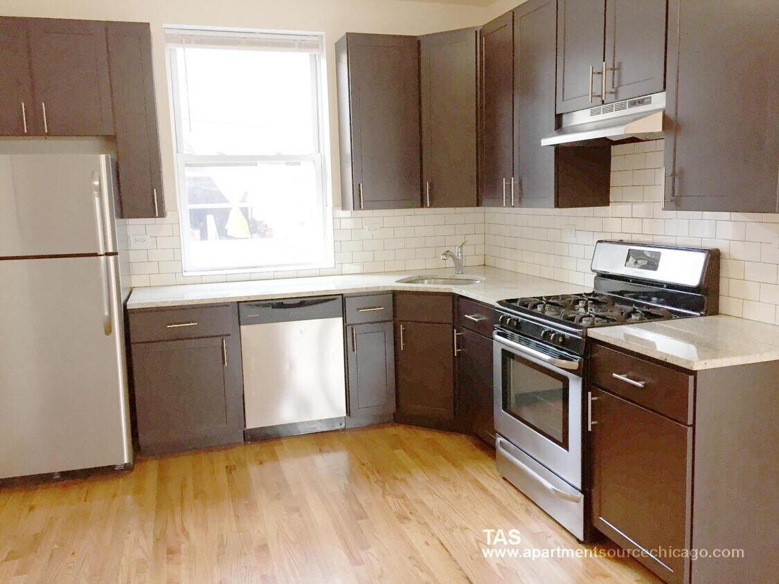 Primary Photo - 4847 N Wolcott Ave