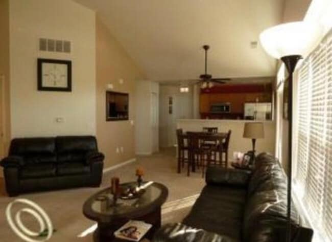 Foto del edificio - 538 Olde English Cir