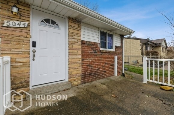 Building Photo - NOW AVAILABLE! - 5044 Leona Dr, Pittsburgh...