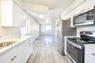 Building Photo - 34 N Terrace Dr