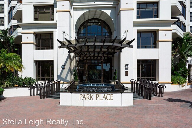 Building Photo - 2 br, 2 bath House - 700 Harbor Drive #1006