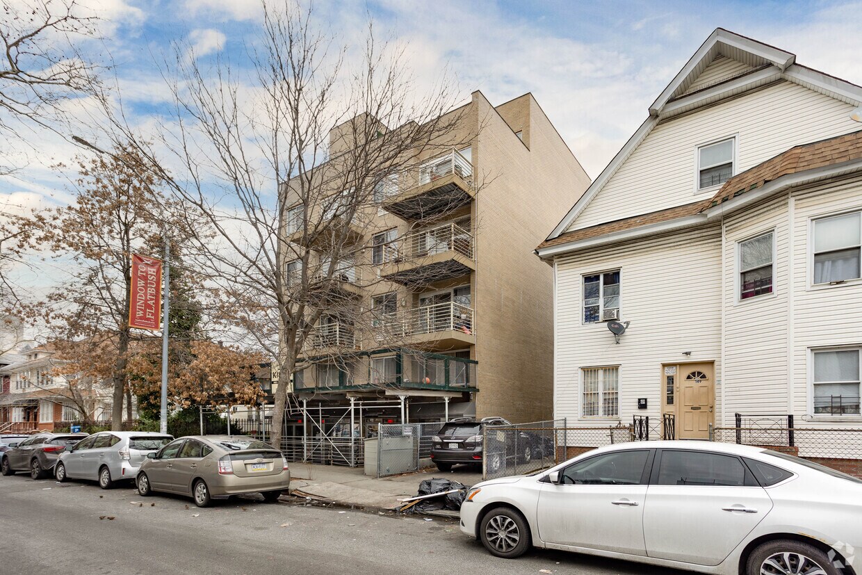 Foto principal - 145 Kenilworth Pl
