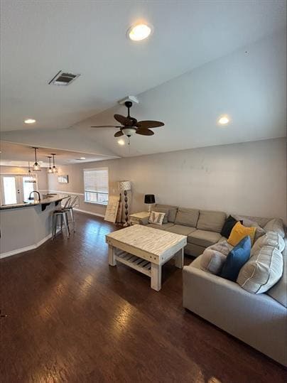 Building Photo - 252 Water Oaks Loop