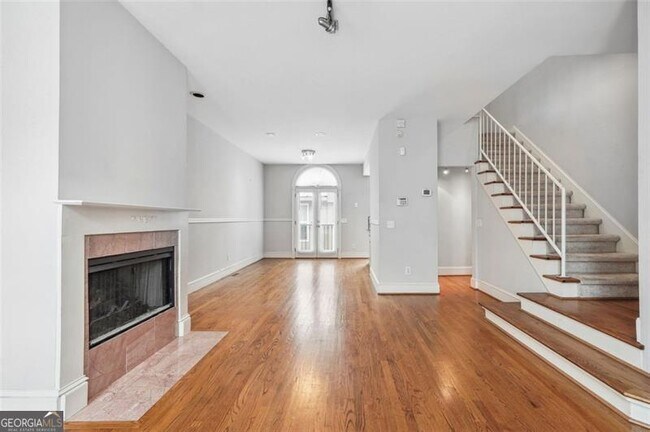 Foto del edificio - 802 Piedmont Ave NE