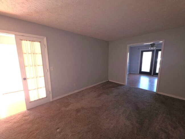 Foto del edificio - 5700 Nassau Dr