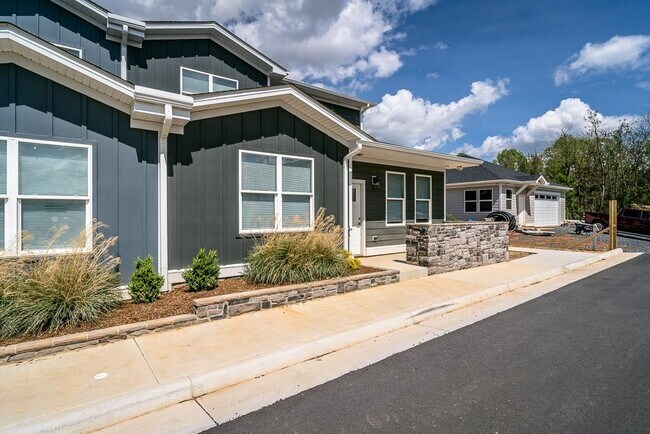 Foto del edificio - 1520 Crownpoint Dr