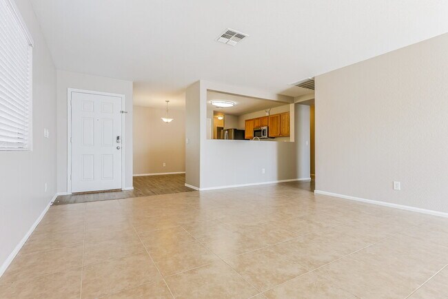 Building Photo - 43759 Colby Dr