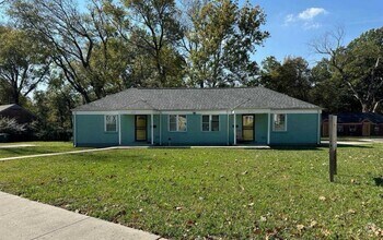 Building Photo - 839 Leon Pl