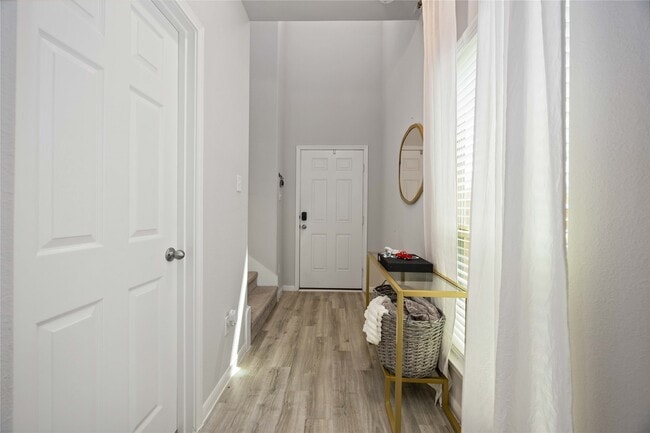 Building Photo - 12810 Marciano St