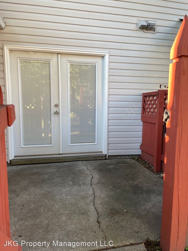 Building Photo - 2 br, 2 bath House - 23 Tamarisk Quay Unit F