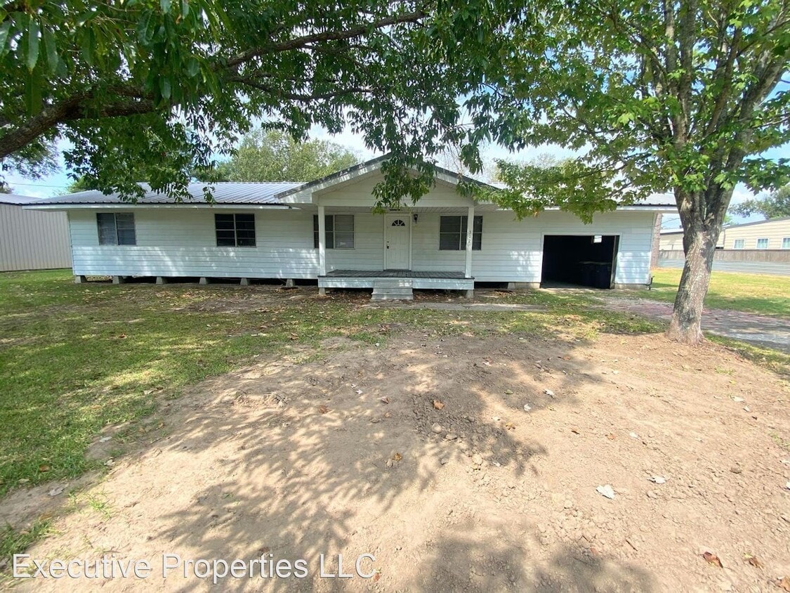 Primary Photo - 3 br, 1.5 bath House - 312 South Kinney St...