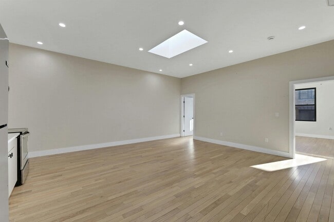 Foto del edificio - 3605 Bergenline Ave