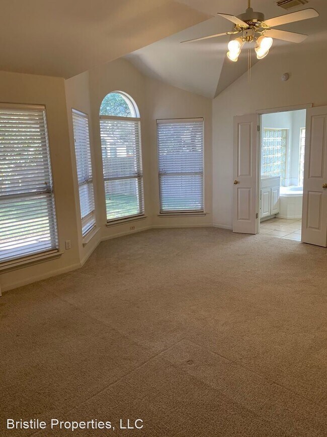 Building Photo - 6608 Orchard Hill Dr