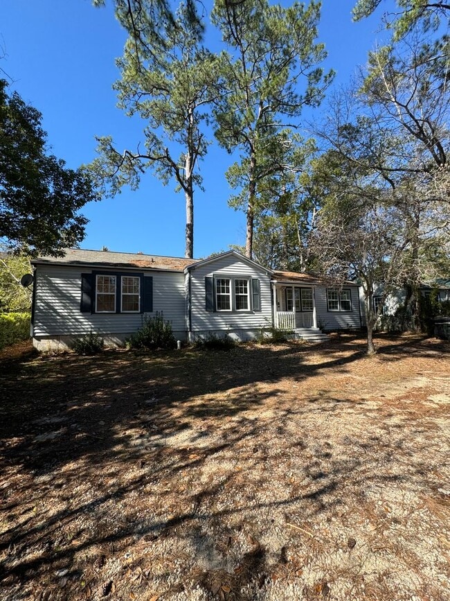 Photo - RENT REDUCED! & $1000 OFF 1st Mo. Rent - 3... House