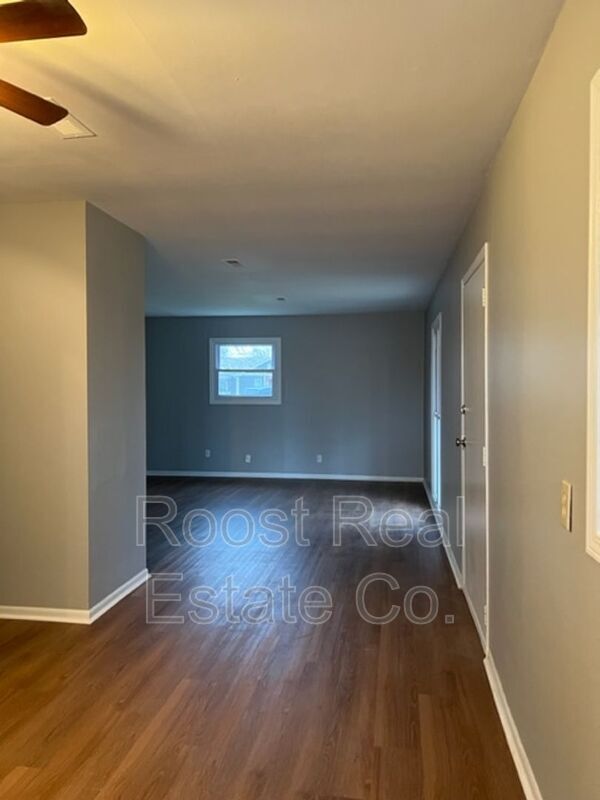 Foto del edificio - 350 Hillview Dr