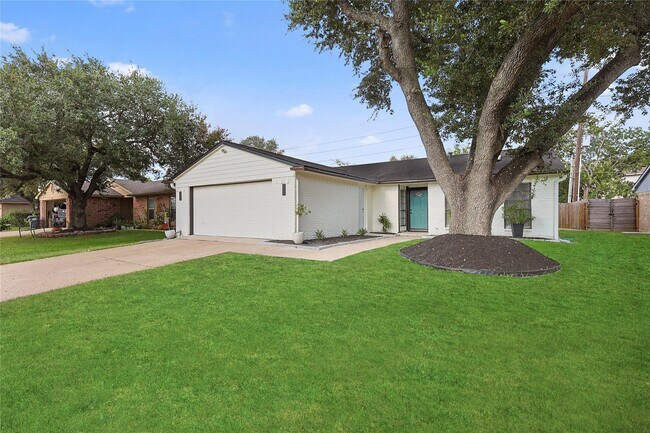 Foto del edificio - 6814 Loch Langham Dr