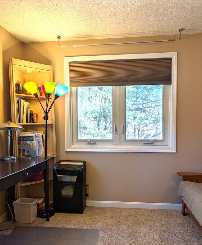Bedroom - 24 N East St